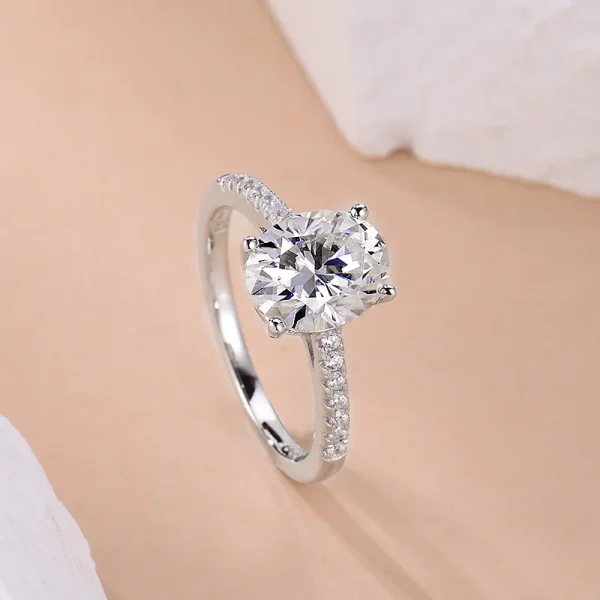 Moissanite 3.0carat 4-Prong Oval Diamond Ring