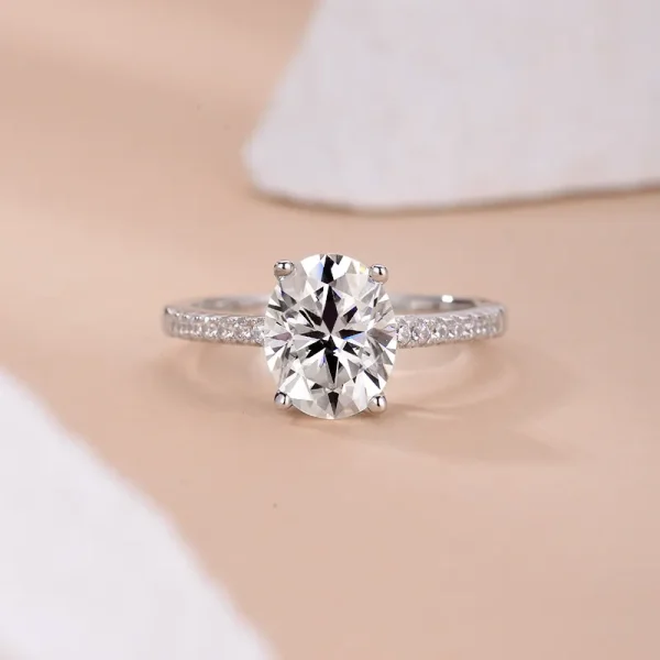 Moissanite 3.0carat 4-Prong Oval Diamond Ring
